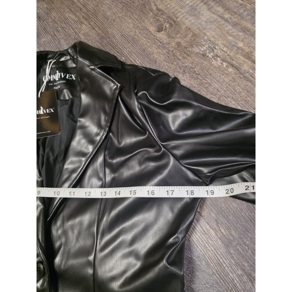 OMMIIVEX Faux Leather Blazer Black Ruched Sleeve Single Button Size M NWT - Picture 2 of 12
